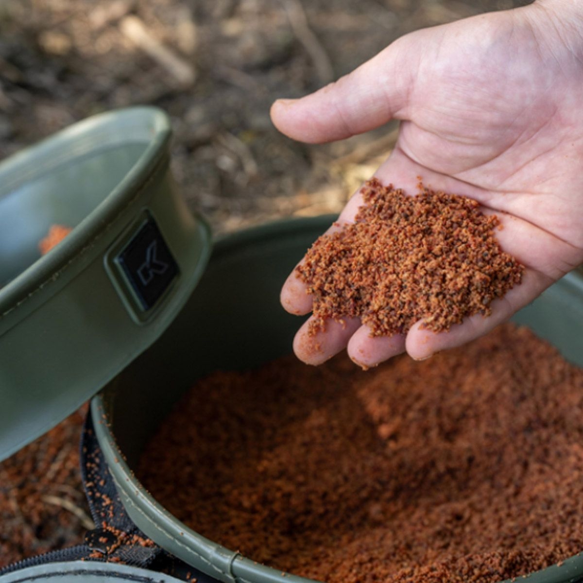 Eva Solid Groundbait Bowl and Riddle