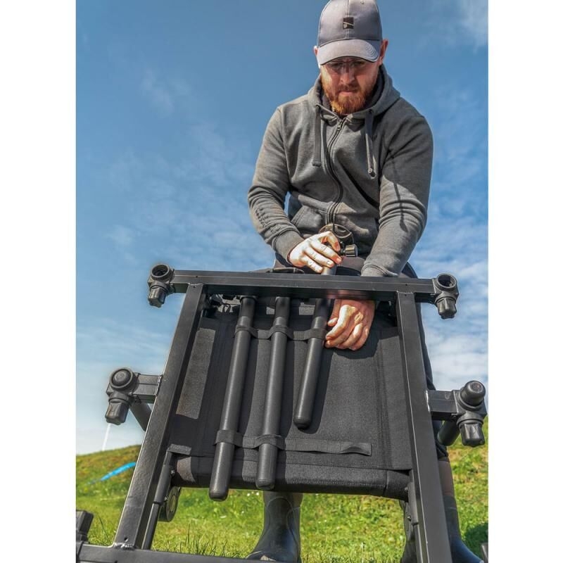 Absolute 36 Feeder Chair