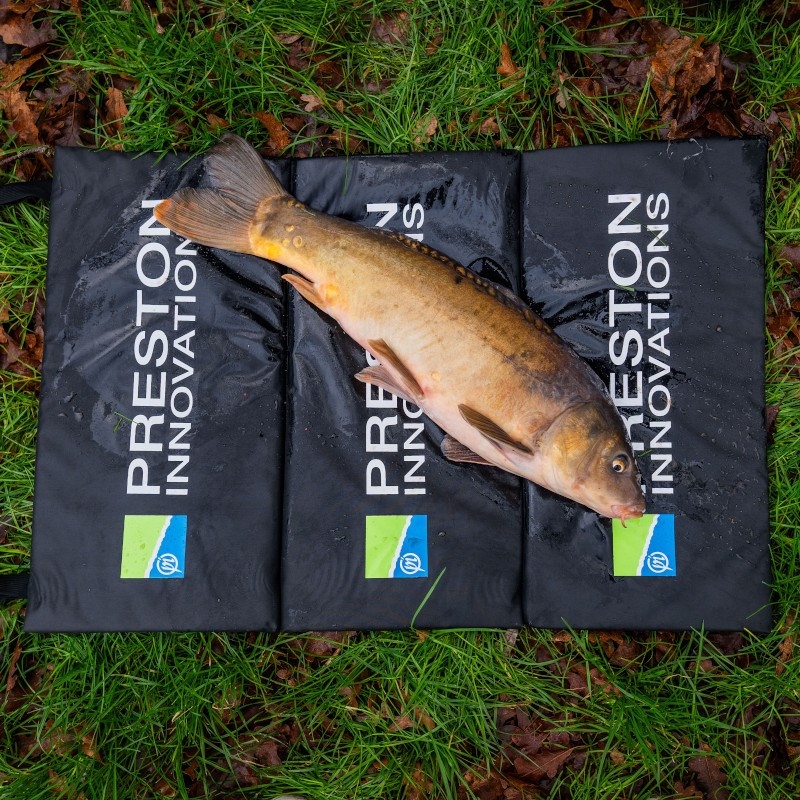 Fold Away Unhooking Mat