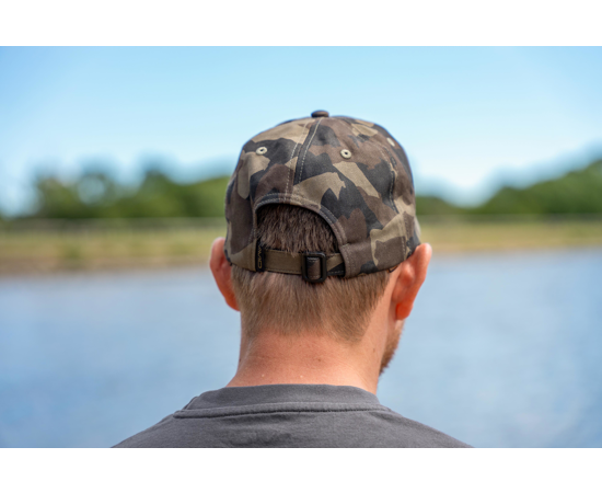 Distortion Cap Dark Camo