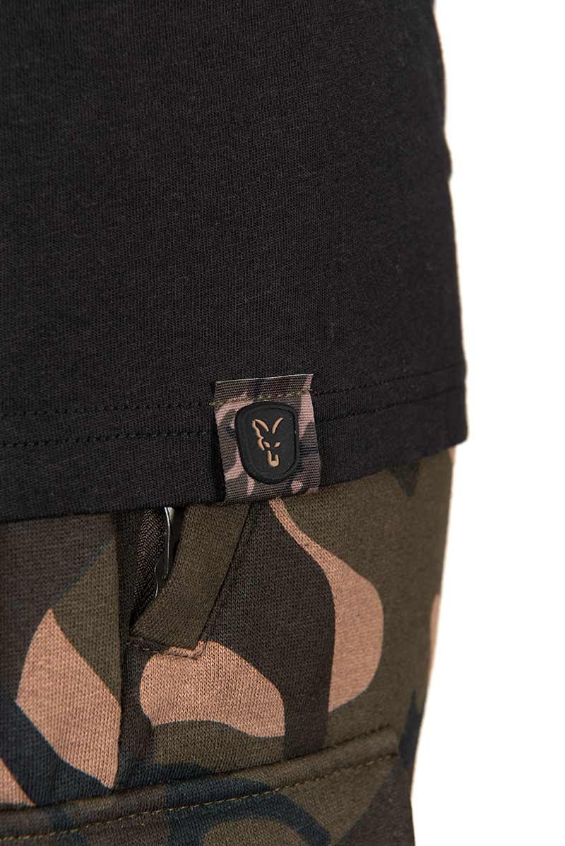 Camo Outline Print T-Shirt Black (Small)