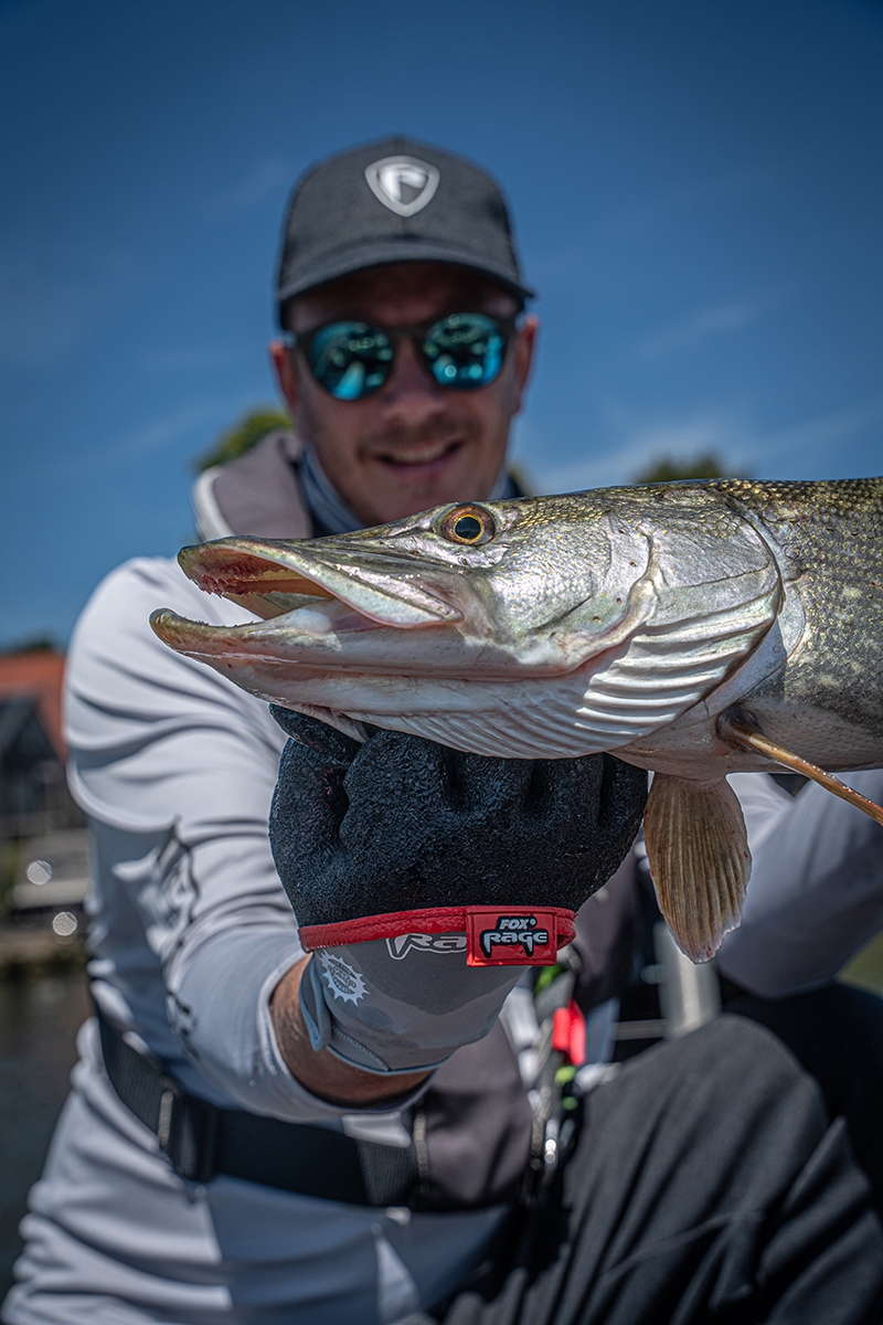 Landing Glove Left S-M