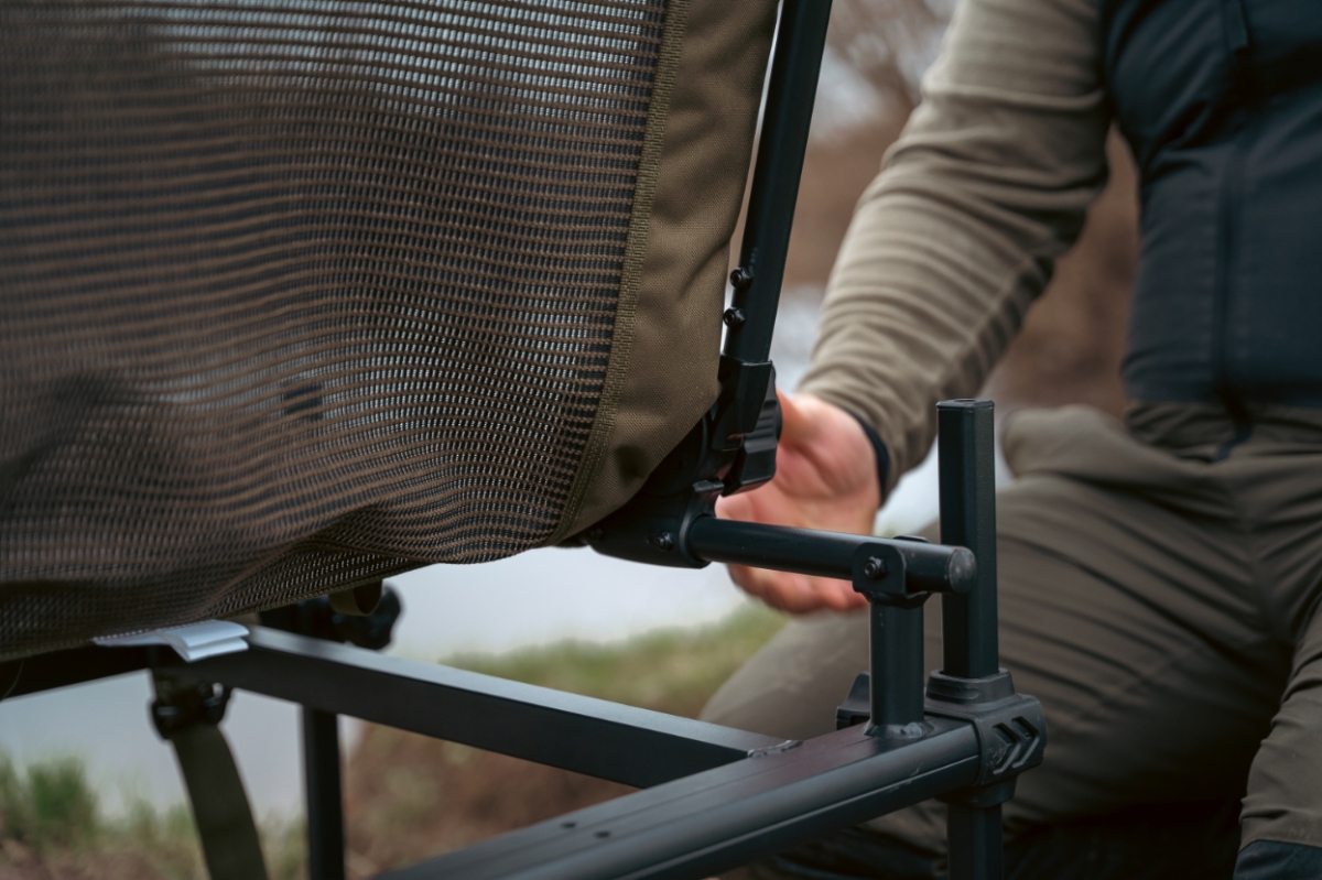 Supa Lite Stretch Feeder Chair S23