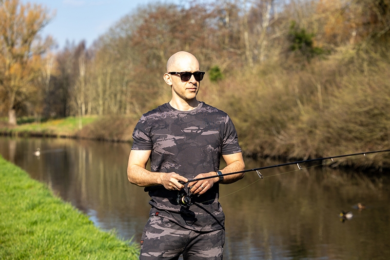 Voyager Camo T-Shirt Small