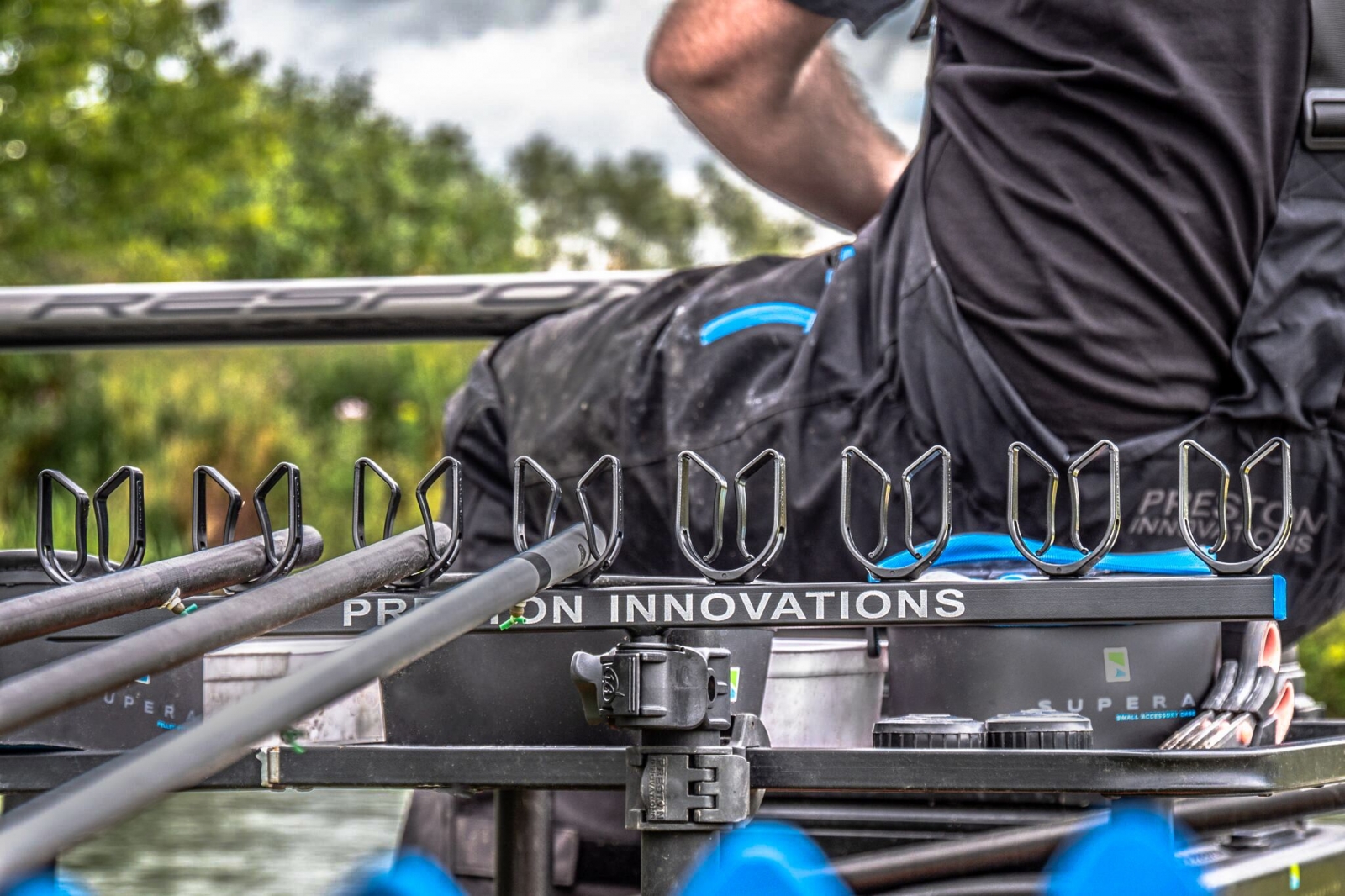 Offbox Standard Gripper Roost