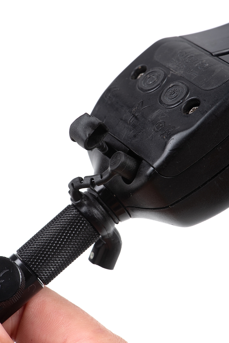 Black Label Dumpy Halo Bobbin Rood