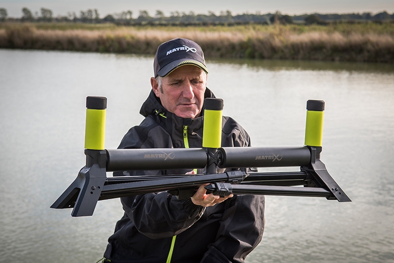 Compact Double Pole Roller