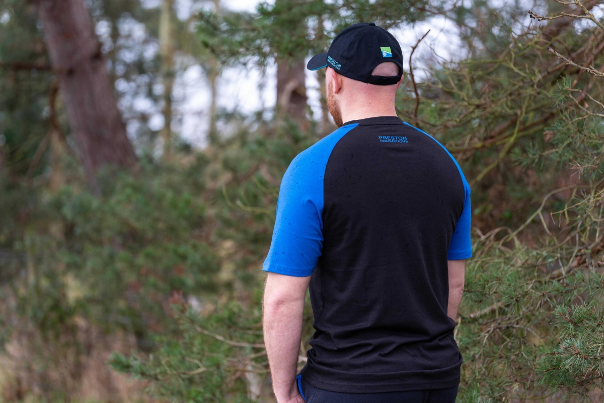 LW Raglan T-Shirt Medium