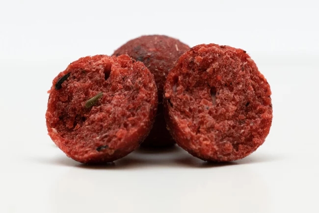 Premium Voerboilie Strawberry 20mm/1kg