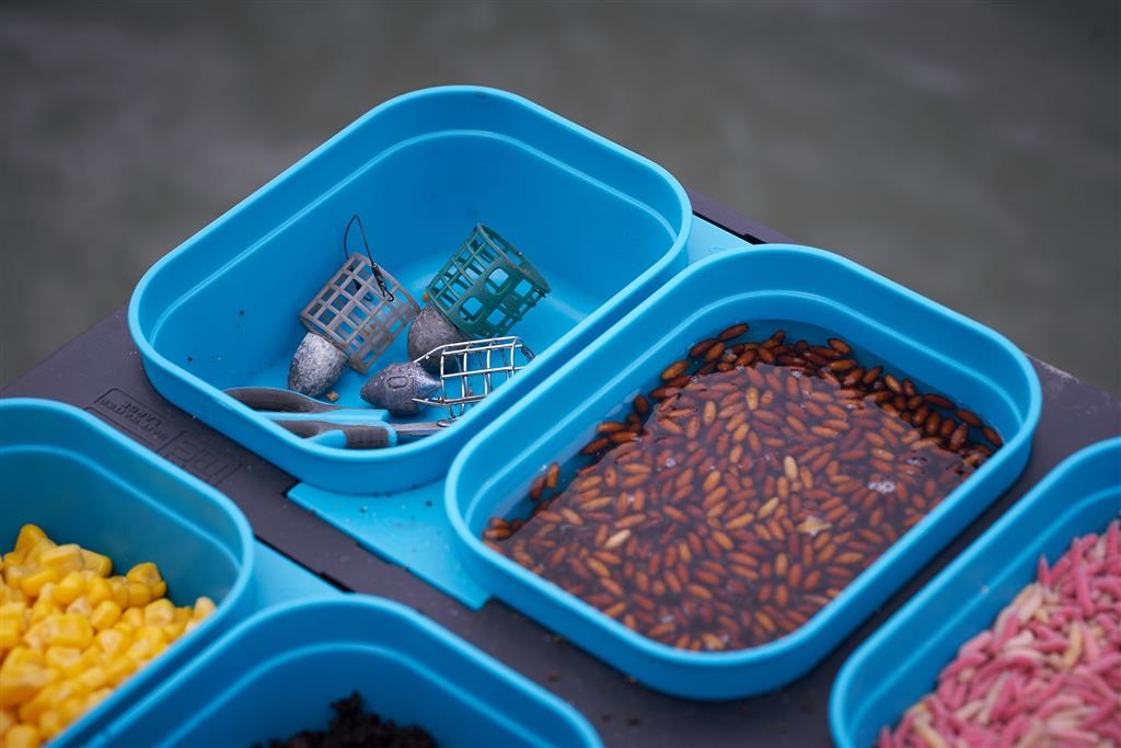 DMS Bait Box Aqua (1 Pint/0,57Liter)